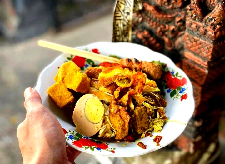 Restoran Halal Terdekat dari Pantai Sanur yang Wajib Dicoba